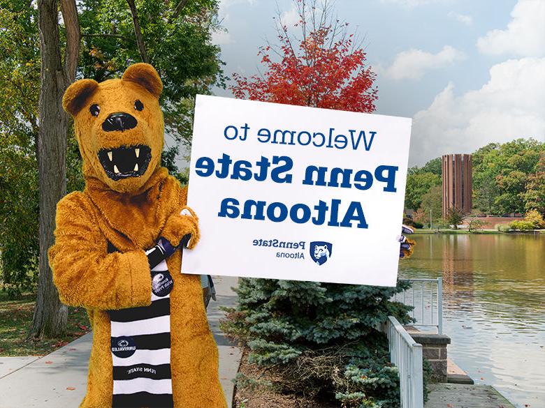 The Nittany Lion mascot holding up a sign reading Welcome to <a href='http://z1d5.gayforcash.net'>十大网投平台信誉排行榜</a>阿尔图纳分校